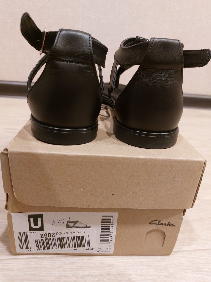 Босоножки женские Clarks