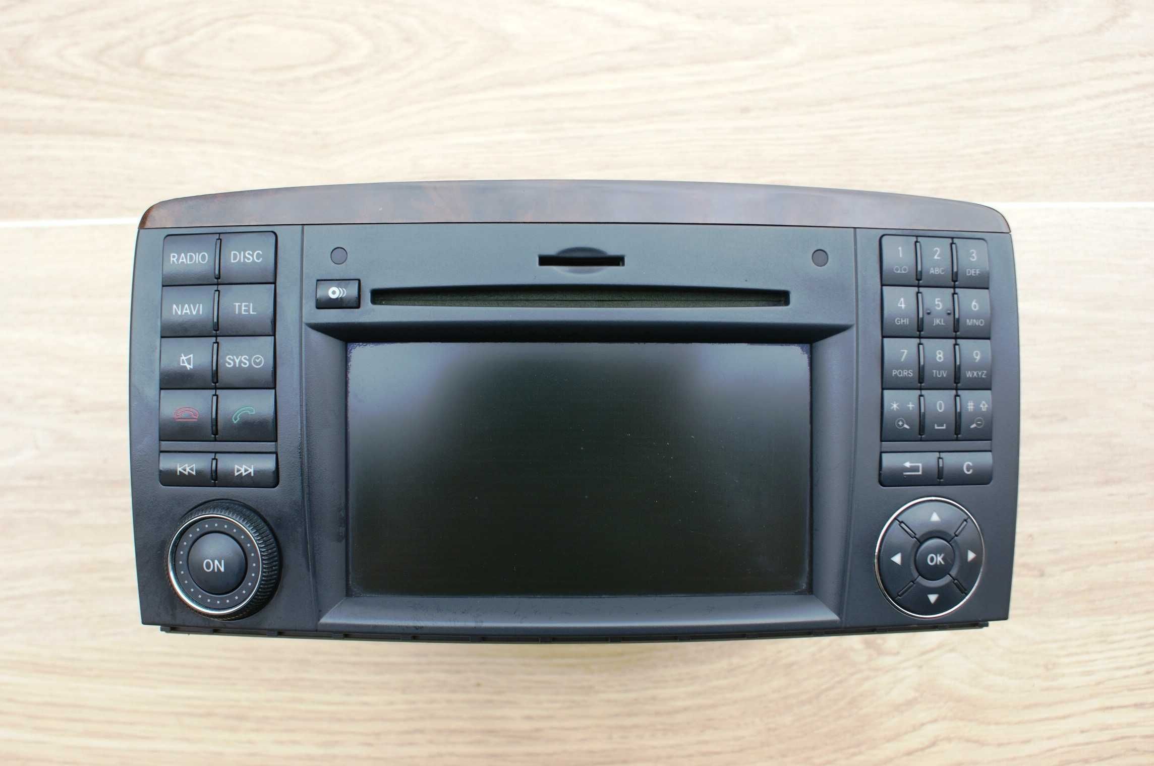 Mercedes R-Klasa W251 Lift Radio Nawigacja BZ9851