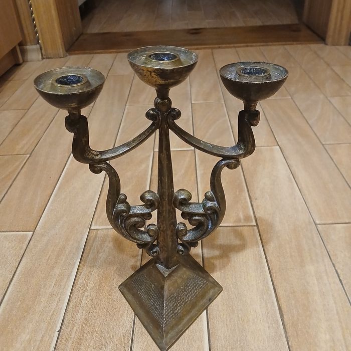 Продам латунні підсвічники,тарілку з фараонами і Анталі