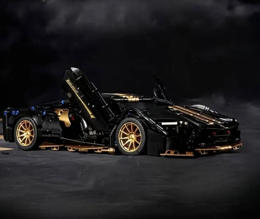 Контсруктор 1300дет. спортивна машинка 36*17 lego technic чорна золота