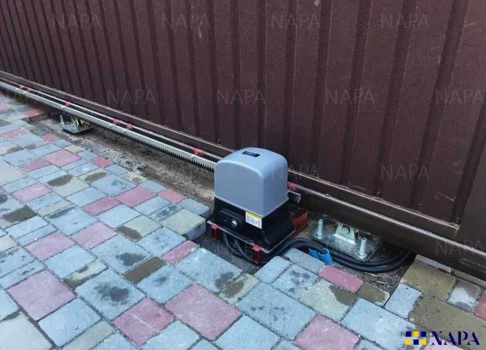 Автоматика GANT для розпашних, відкатних, гаражних і промислових воріт