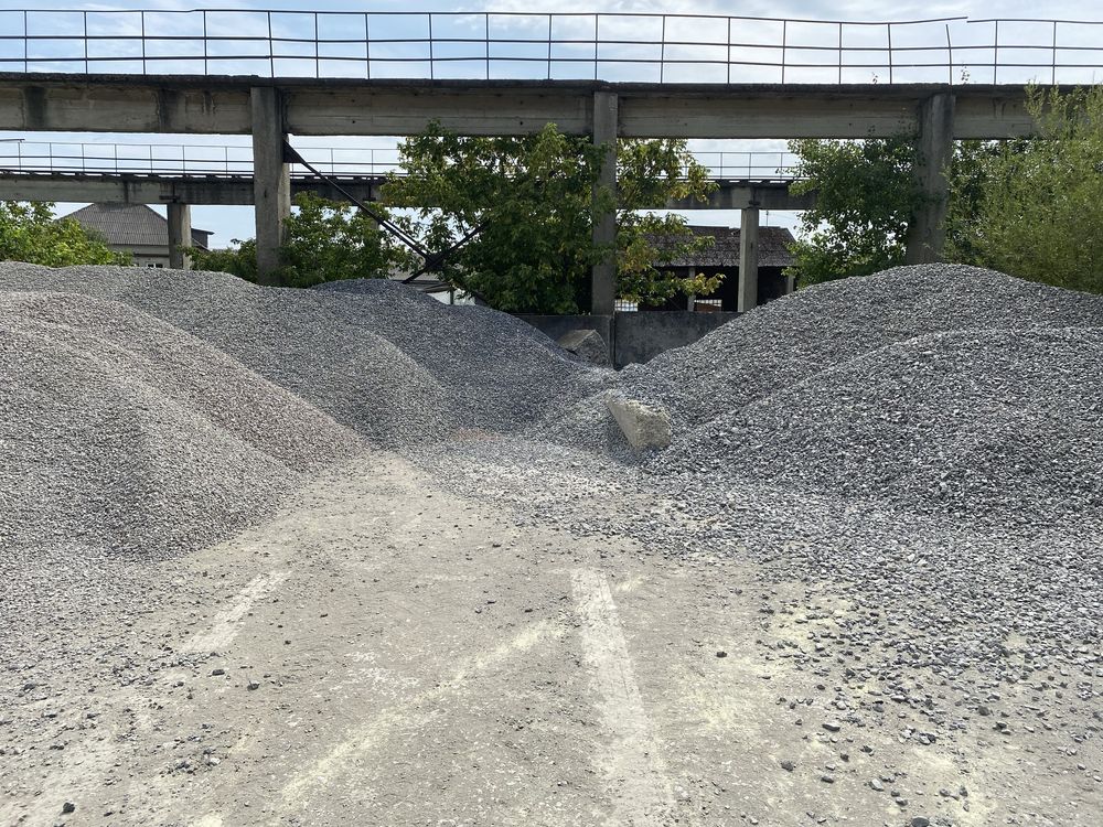 Пісок щебень відсів шутер вапняк чорнозем - з доставкою