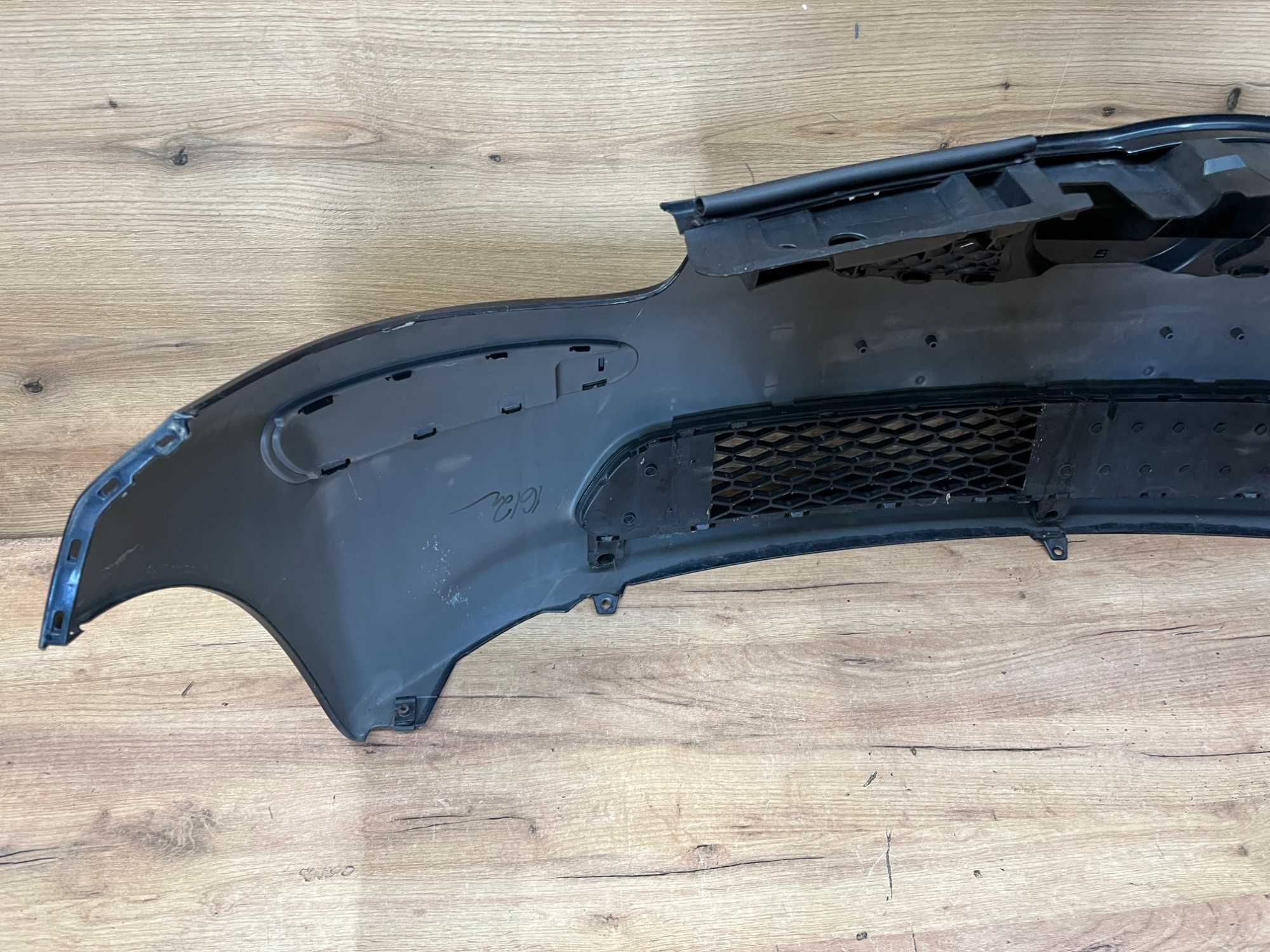 Zderzak przedni Toyota Aygo kolor 211