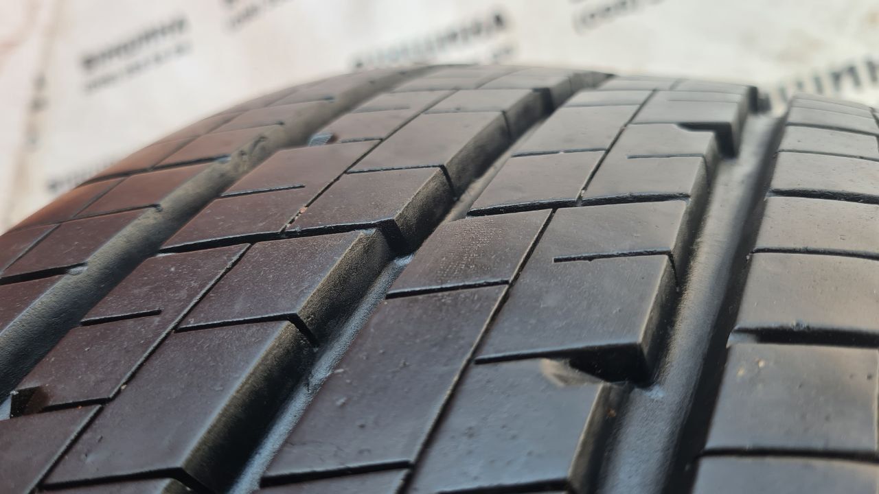 Шини 215/65 R 15C Continental Vanco 2. Літо пара. Колеса склад.