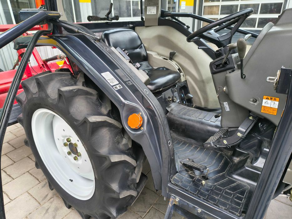 Японський мінітрактор Yanmar Us 328