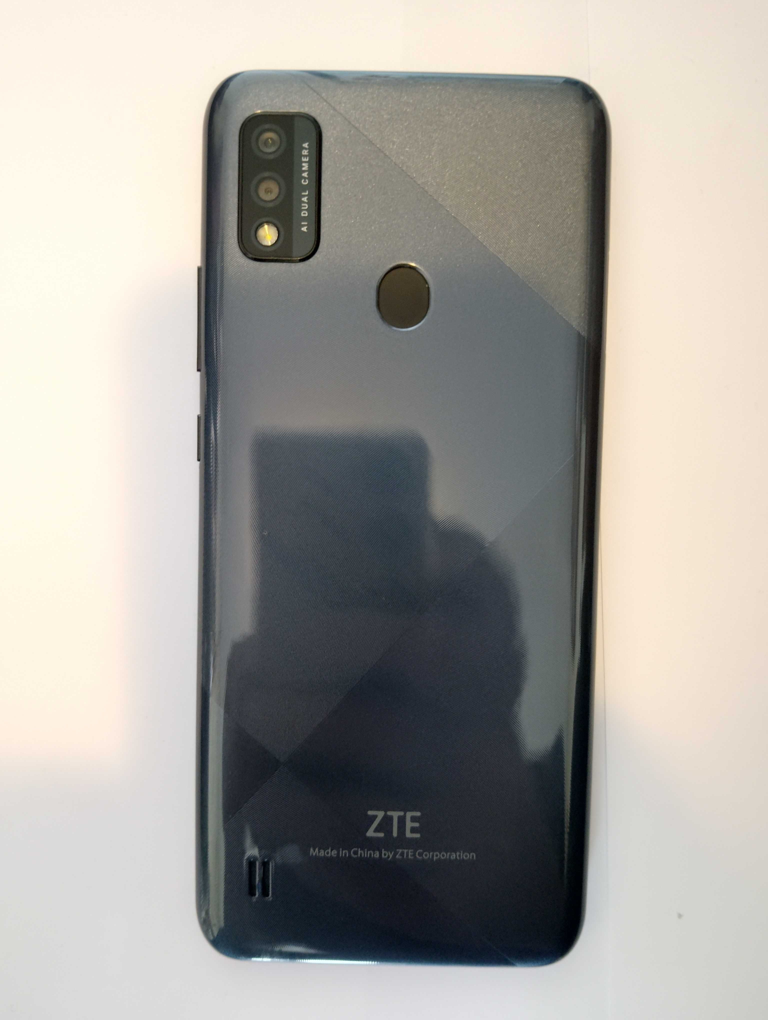 Новий смартфон ZTE Blade A51 2/32 GB Gray