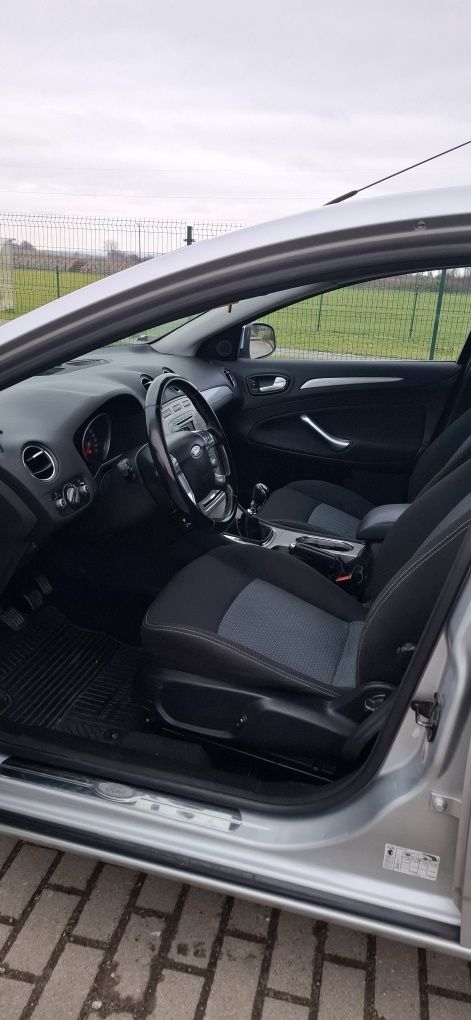 Ford Mondeo kombi MK4 2.0 TDI 140km 2010 r.