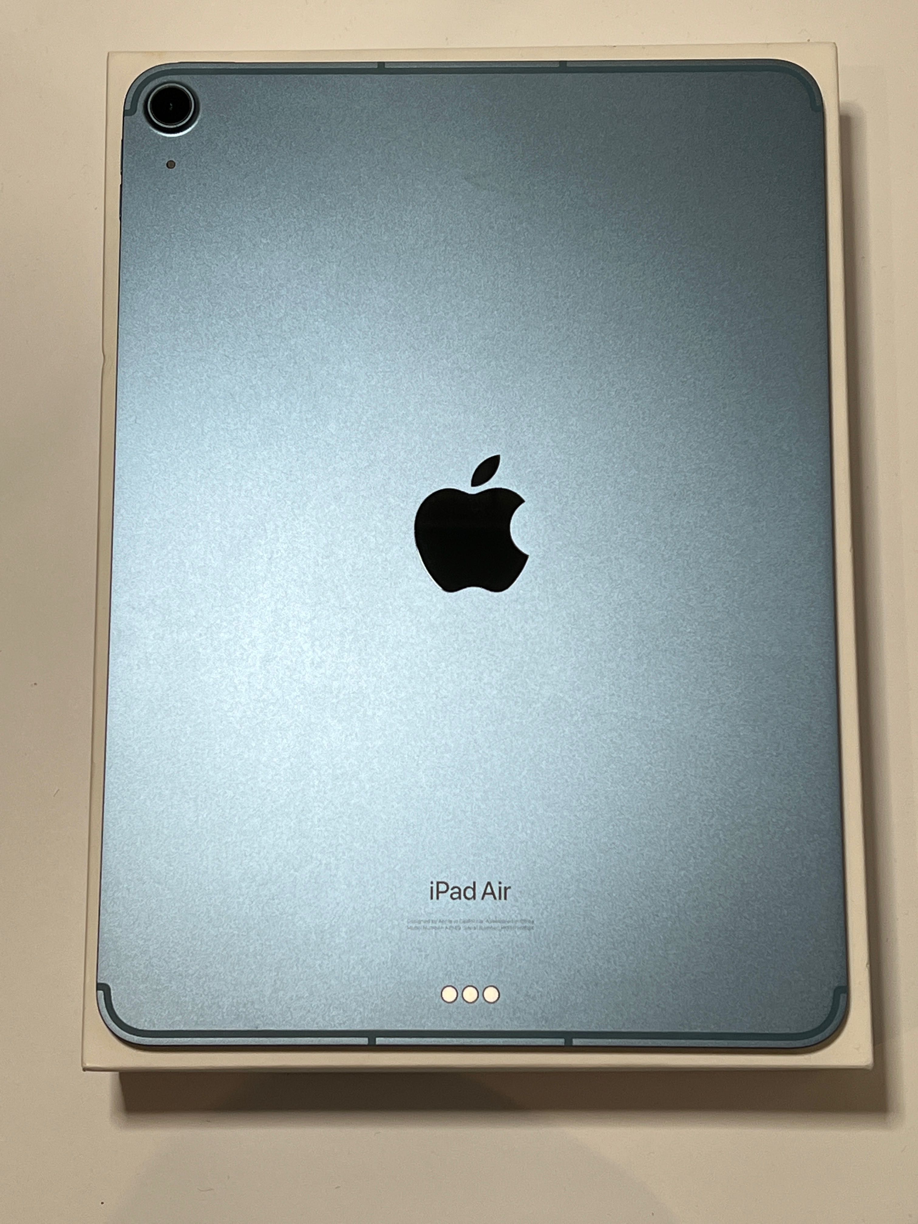 Apple iPad Air 5Gen M1 2022 4G\LTE 256GB Blue Open Box