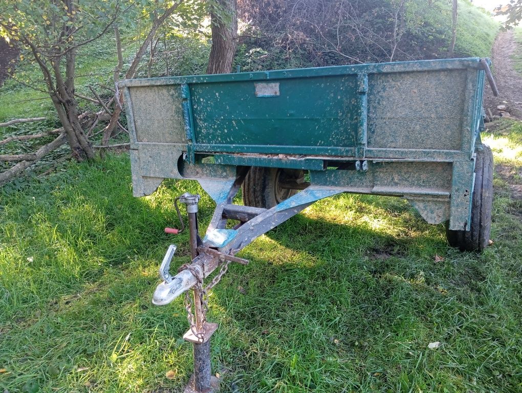 Причеп тракторний