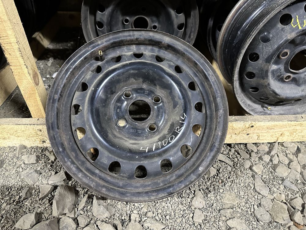 Диски металеві Volvo 4/100 R14 ET37