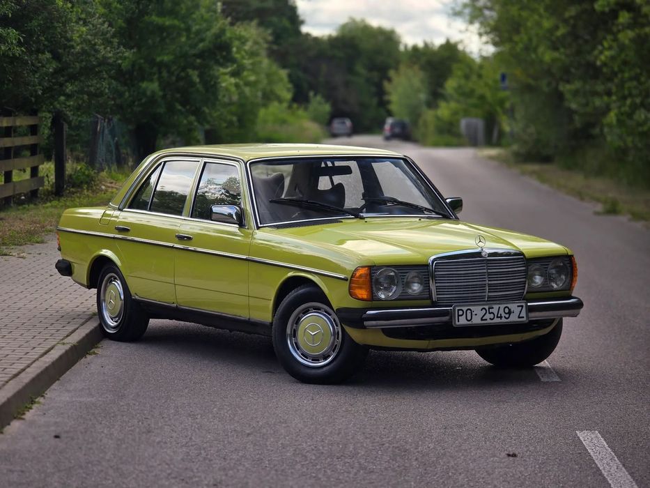 Mercedes-Benz W123 WZÓR_W123_Bez_Korozji_ Środek_Jak_Nowy_Hiszpania_Jeden_Właściciel