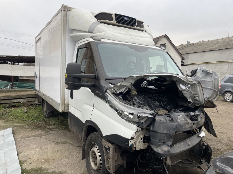 IVECO DAILY 35S16 холодильник гідроборт автомат