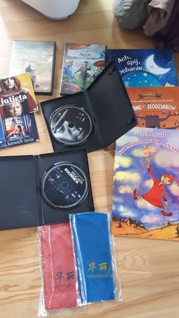 Dvd, czepki do plywania, książki dla szieci