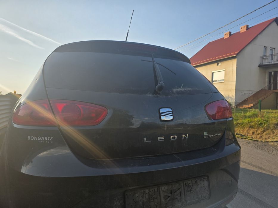 Seat Leon II Klapa tył Lampa zderzak Lift