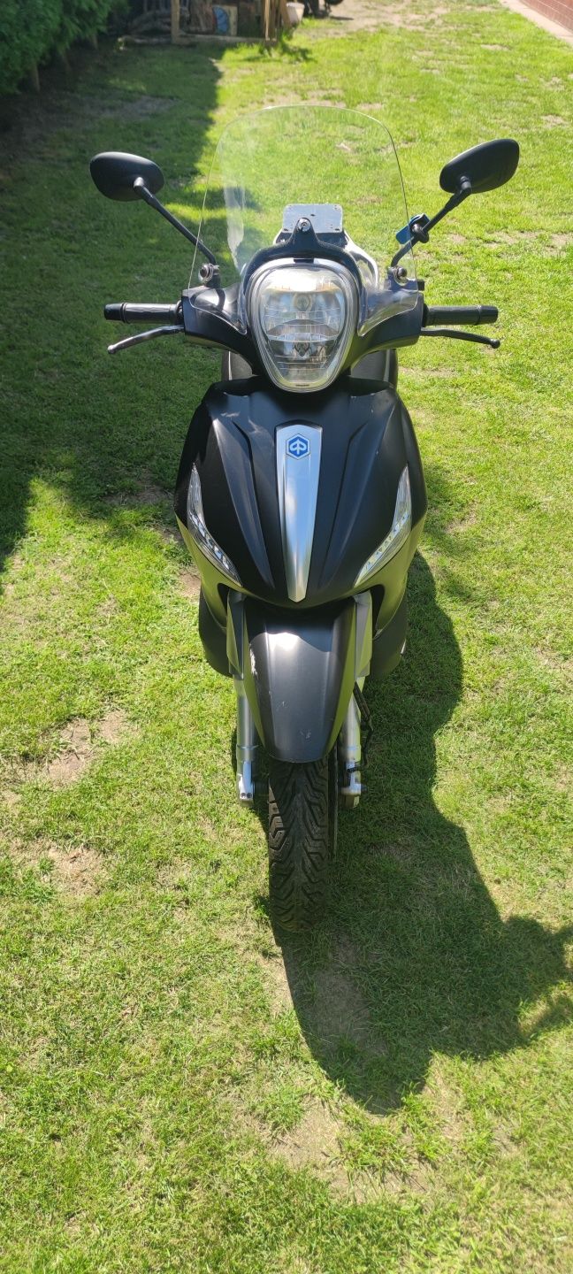 Piaggio Beverly 350 ST maxiskuter