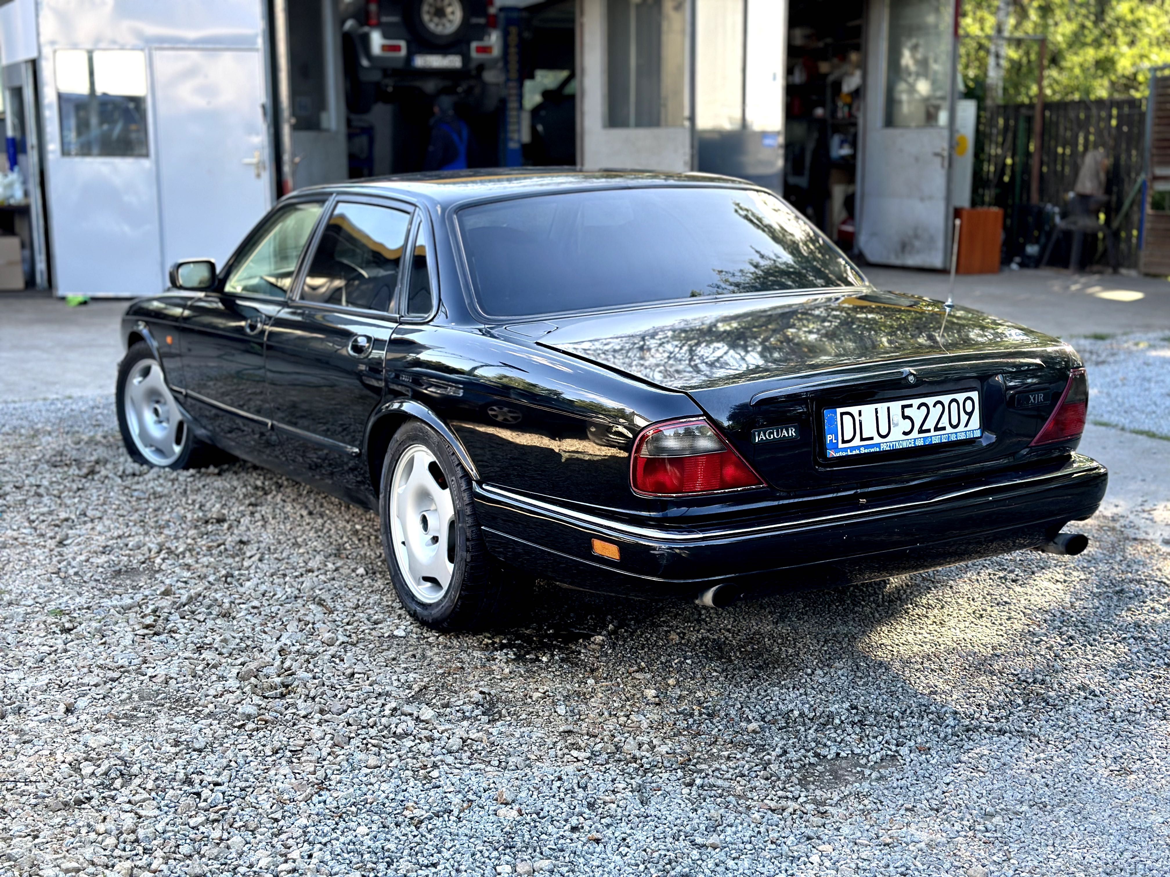 Jaguar XJR 4.0 R6 320 koni