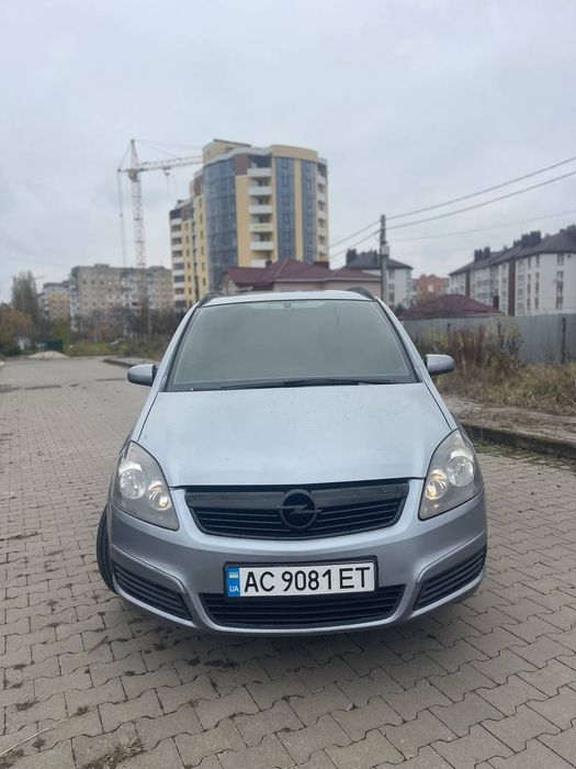 Продам opel zafira b 1.9