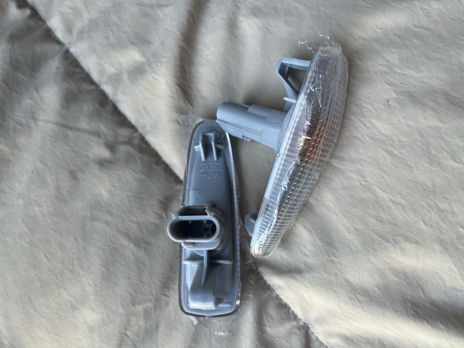 поворотник Mitsubishi Lancer Outlander Sport RVR ASX інші мото