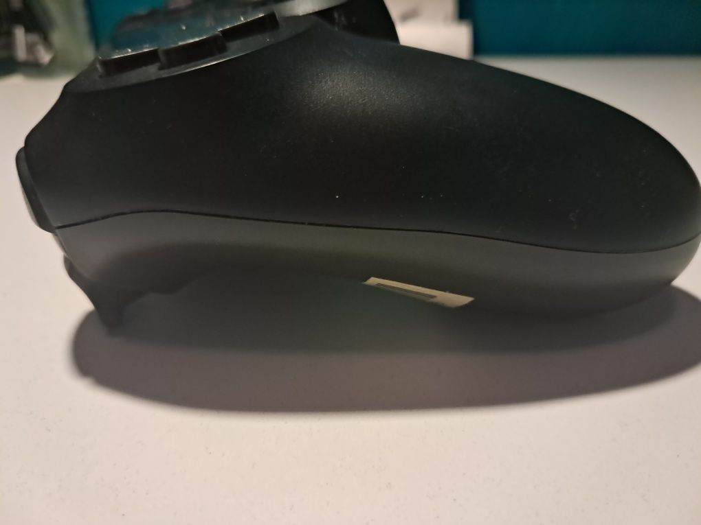 Pad przewodowy do PC konsol