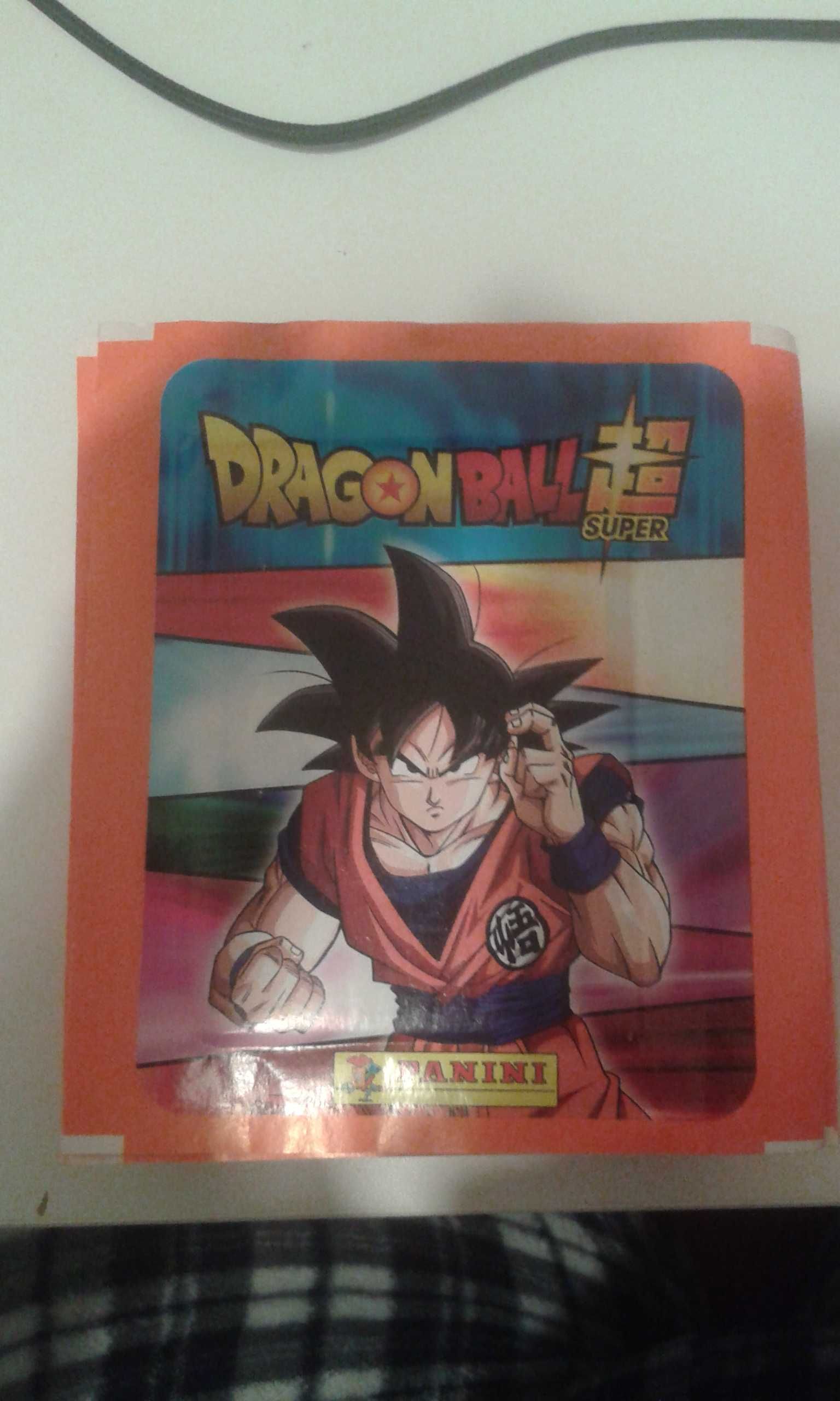 50 saquetas Panini "Dragon Ball Super Ultimate Warriors"