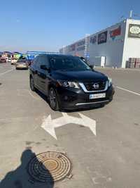 Nissan pathfinder