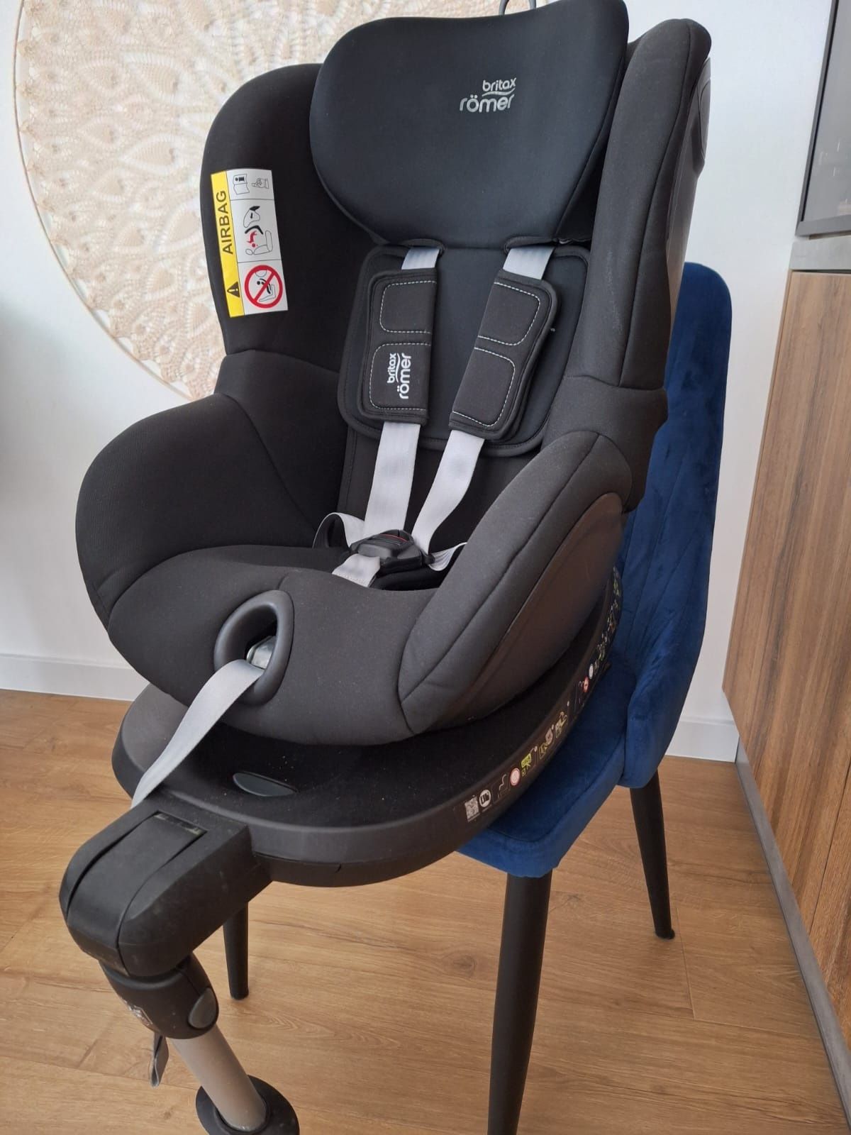 Britax Romer Dualfix 2 R fotelik obrotowy