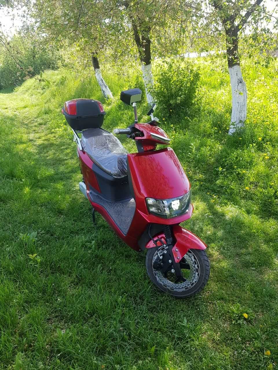 Продам електроскутер