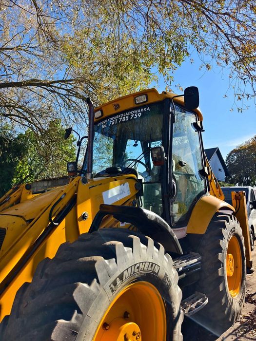 Usługi koparko-ładowarką