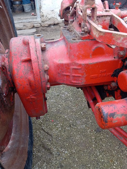 Двигун, проміутка коробка передач бортові гідробак