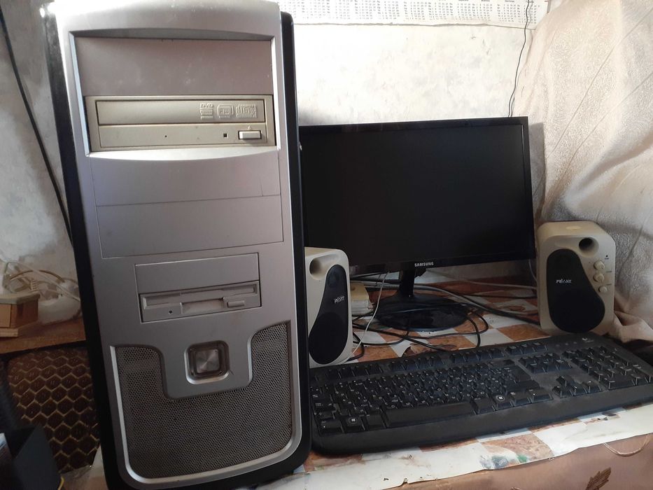 Продам комп'ютер і монітор