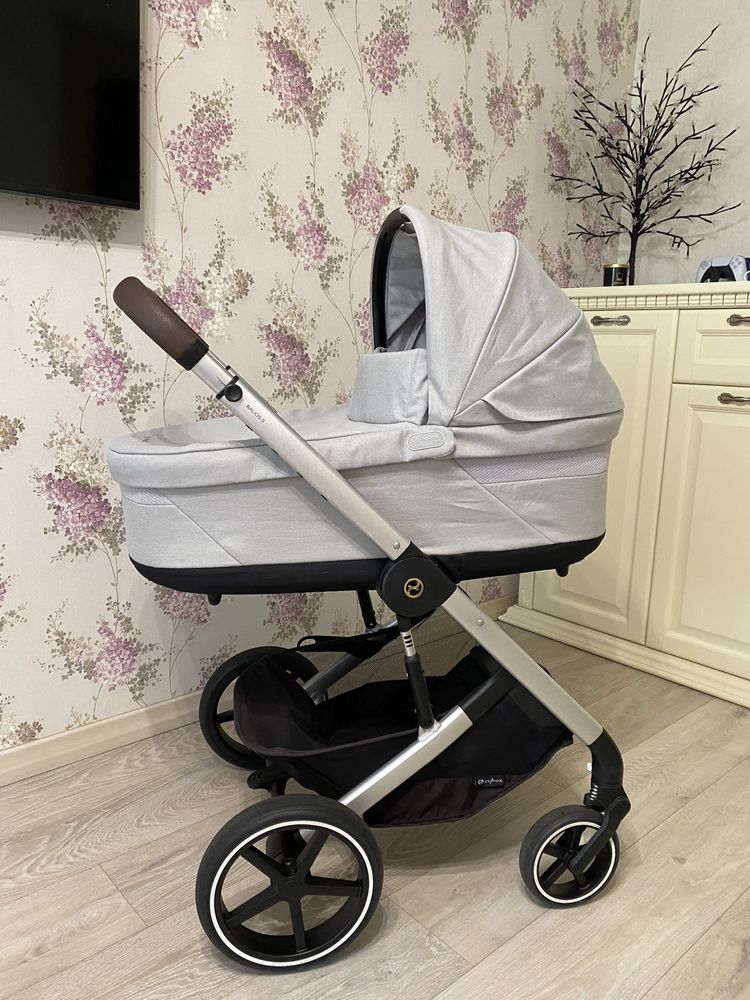 Cybex Balios S Lux 2024