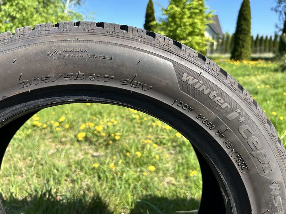 Opony zimowe Hankook winter i cept RS3 95V XL 205/55/17