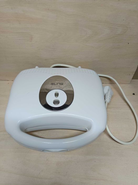 Бутербродниця, тостерниця.