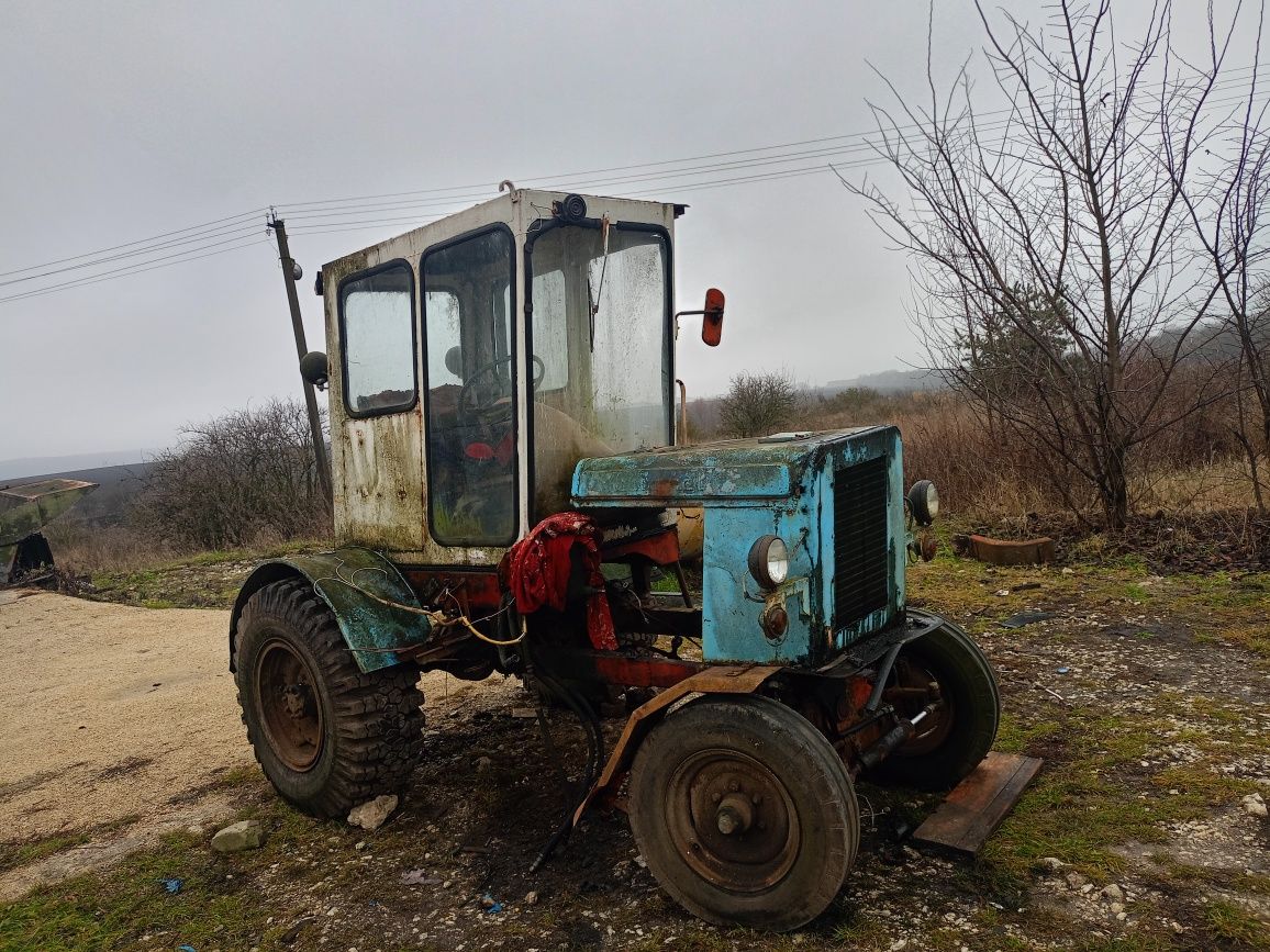 Продам трактор уолісний