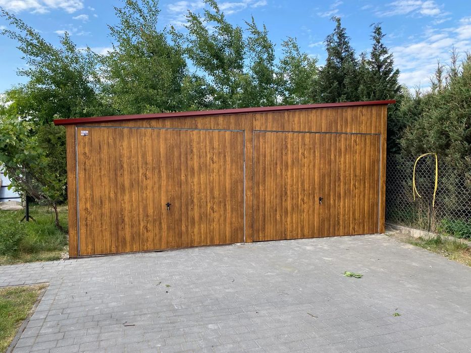 Garaż podwójny 6x5m - Dach jednospadowy, Brama uchylna, Drewnopodobny