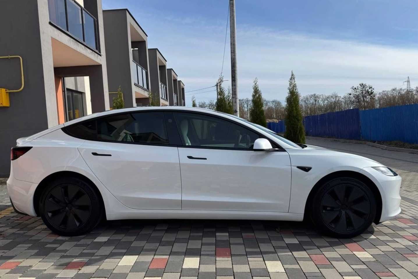 Tesla model 3 Highland 2025 Dual motor Long Range