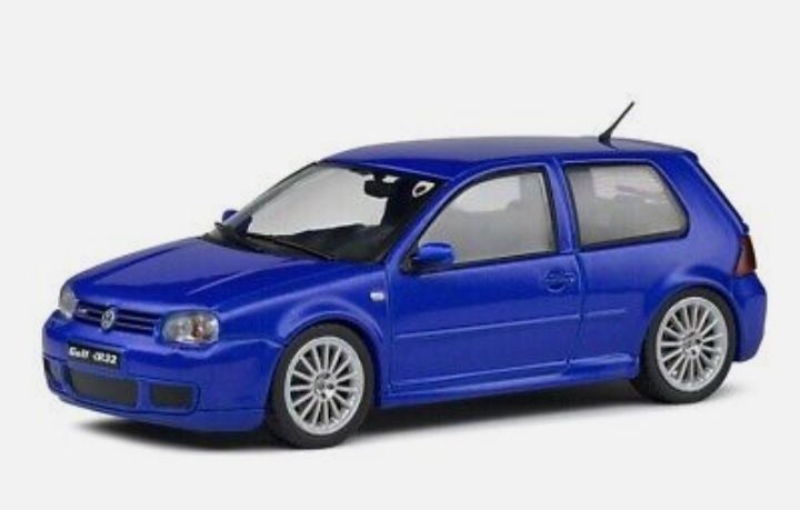 Volkswagen Golf lV R32 ano de 2003 ( solido escala 1/43) 3 cores