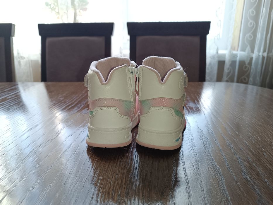 Хайтопи, черевички, чобітки 23 розмір