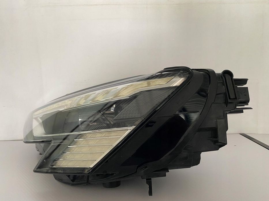 AUDI A3 8Y LAMPA PRZÓD PRZEDNIA LEWA FULL LED MATRIX 8Y0941035