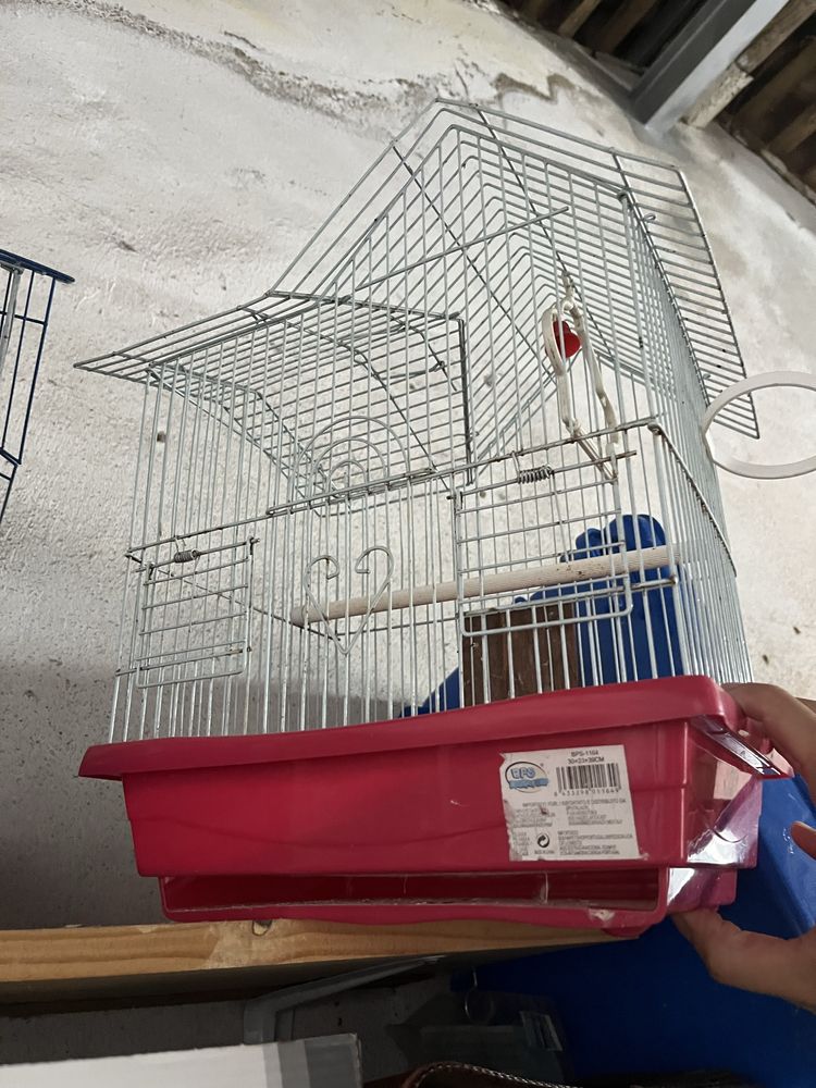 Gaiola de passaros em perfeito estado