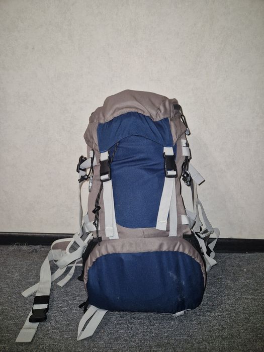 Рюкзак туристичний каркасний 50л літрів
