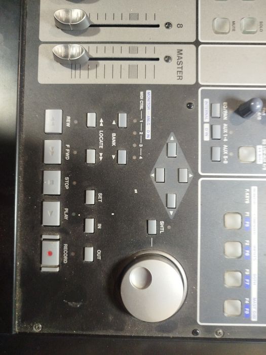 Звукова карта, аудіо інтерфейс, цифровий мікшер. Tascam fw-1082