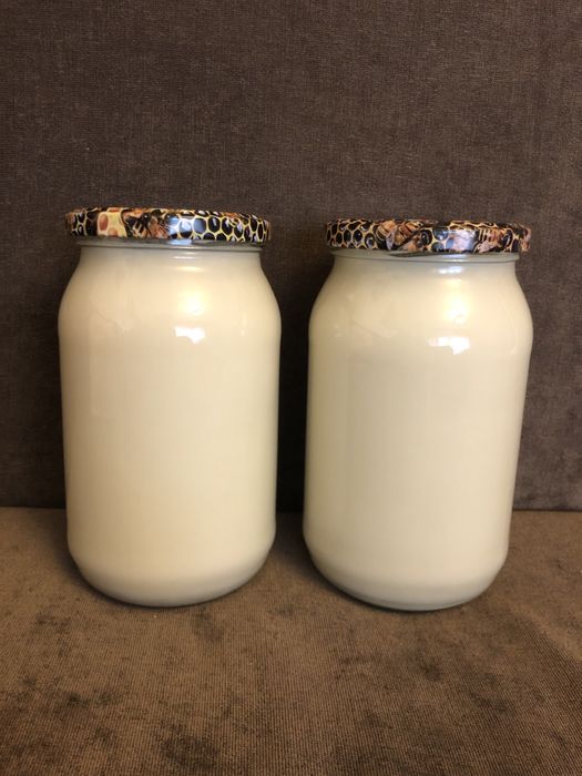 Miód rzepakowy 0,9 litra z własnej pasieki.