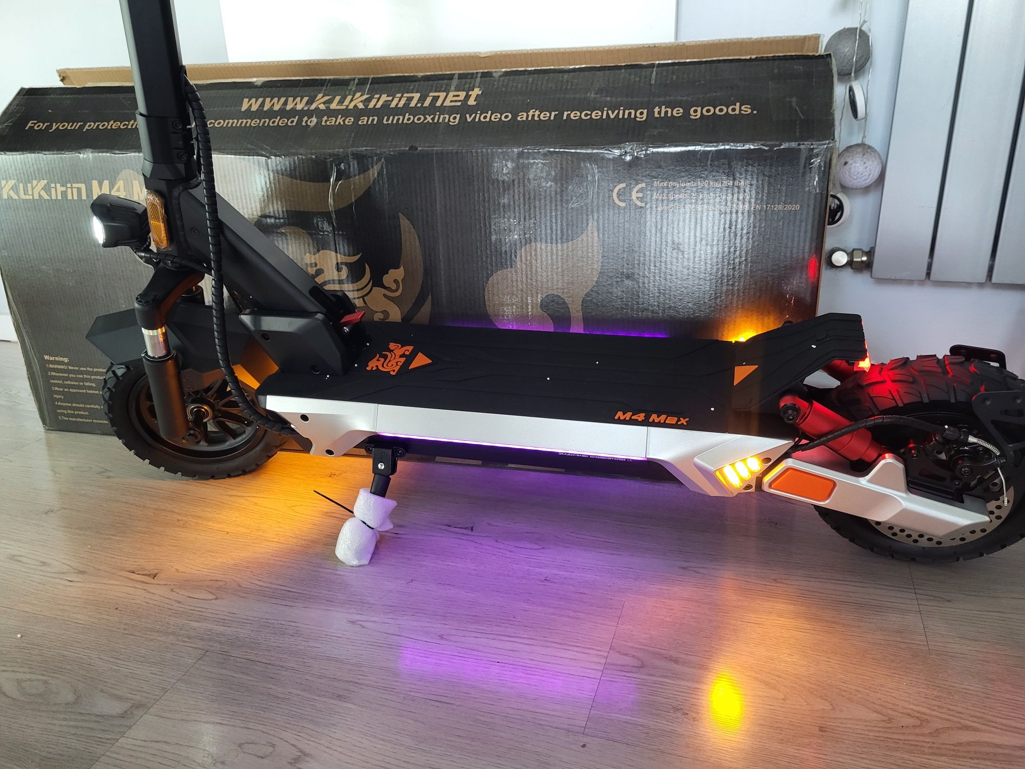 Hulajnoga KuKirin M4 MAX 1000W 45KM/H 48V 18.2Ah 64KM 10" PL