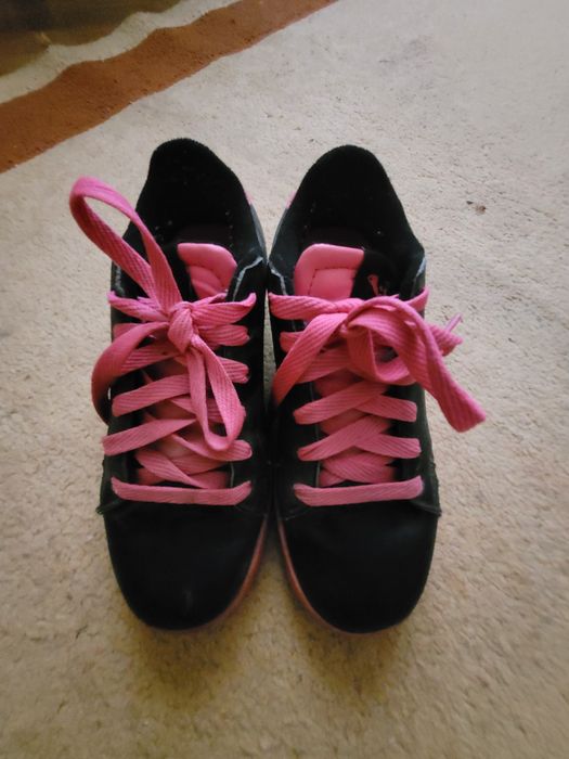 Ролики- кросівки на дівчинку розмір 36,5