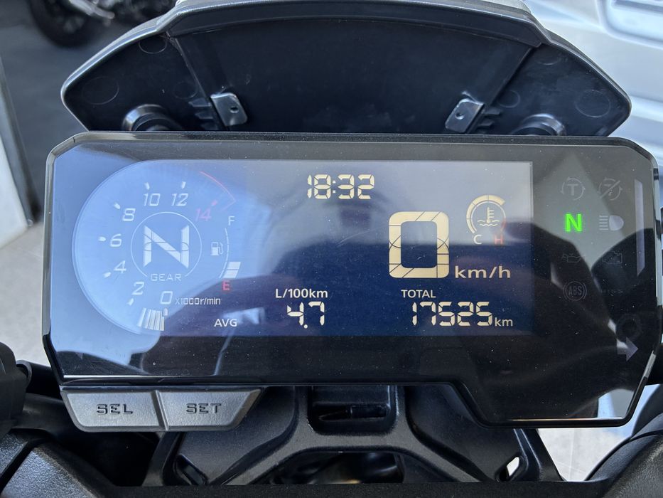 Honda CB650R 2023 70kw