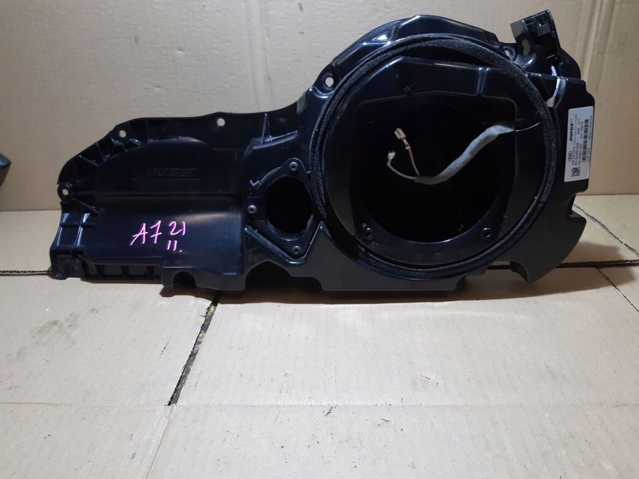 AUDI A6 A7 C7 OBUDOWA GŁOŚNIKA SUBWOOFERA BOSE LEWY PRZÓD 4G8035297A