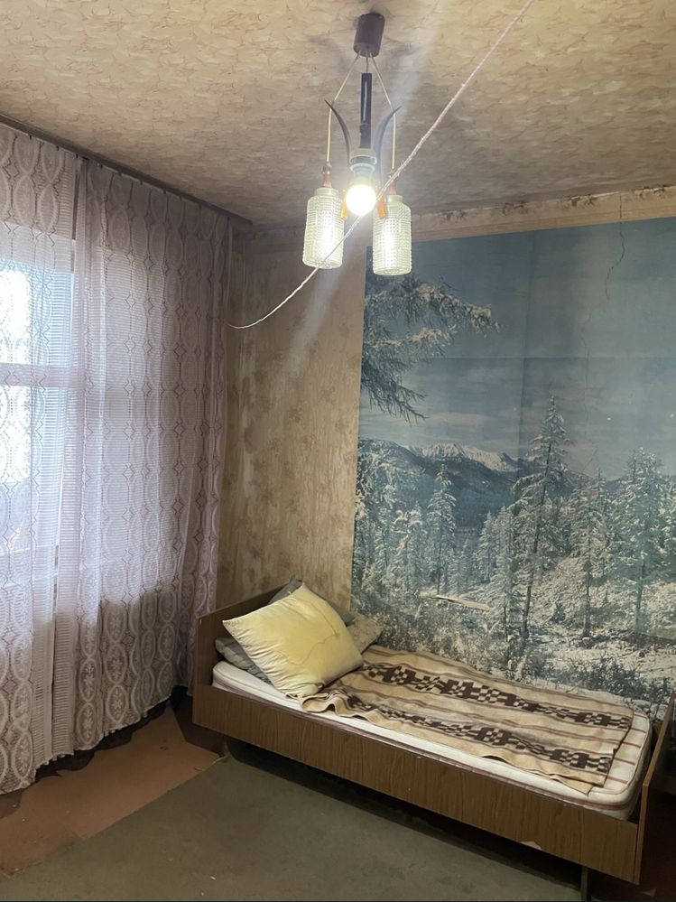 Продам 4-ком.кв с холлом Левый берег, 11мкрн