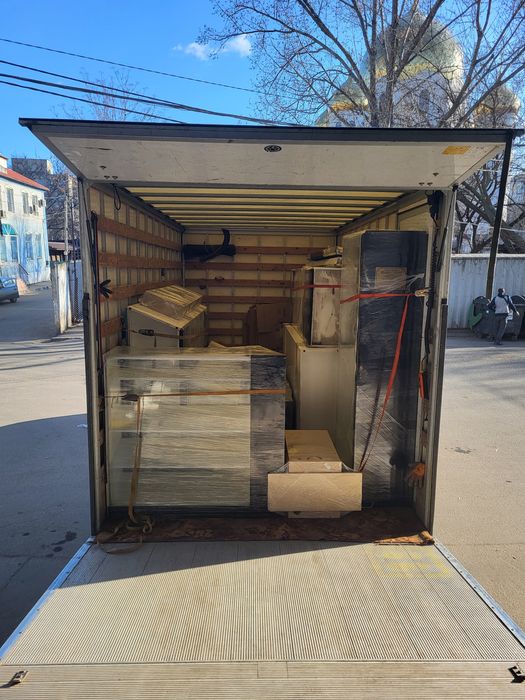 Грузовое такси, гидроборт и рокла , перезды , услуги грузчиков ЧАСТНИК