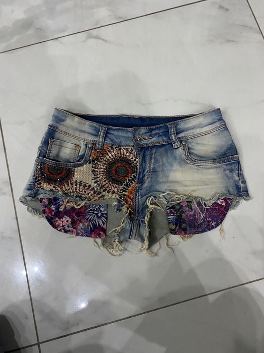 Шорти короткі